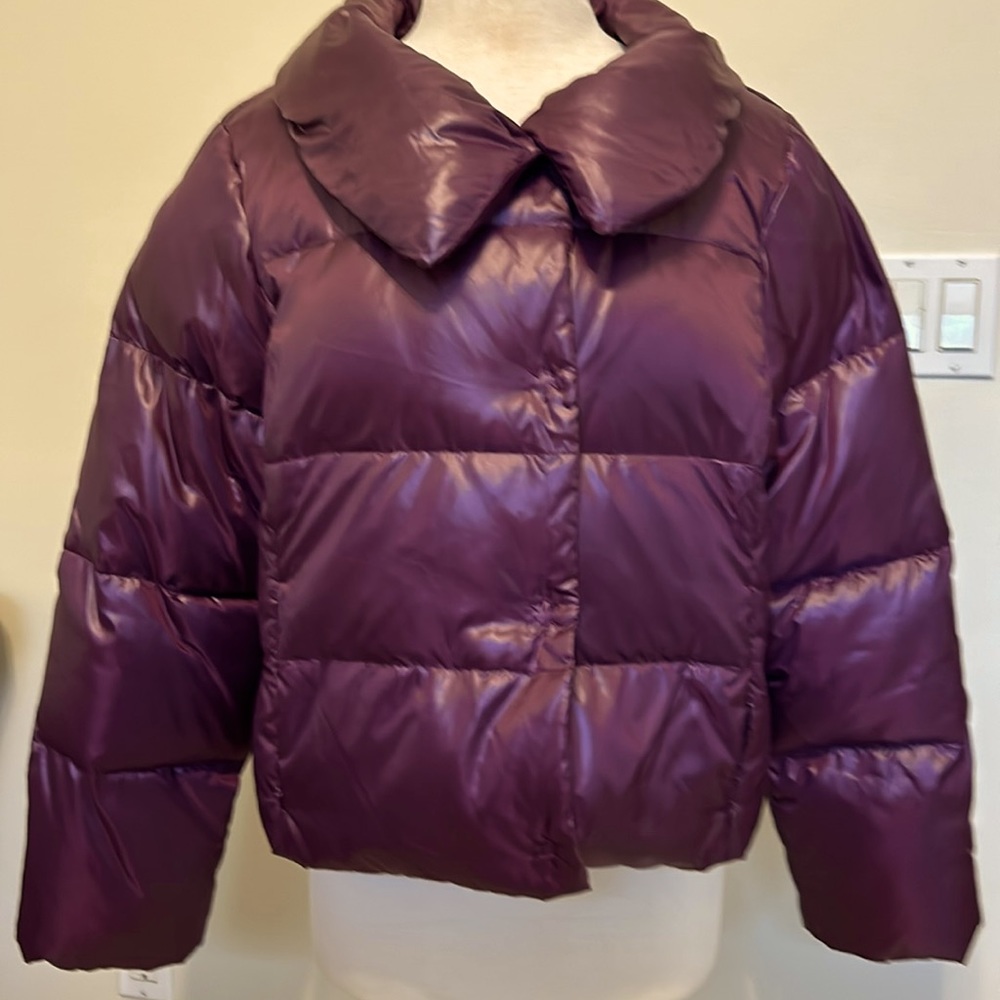 Banana Republic purple puffer jacket with snap buttons and two pockets